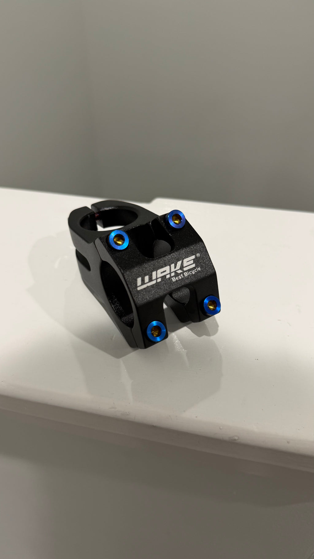 22.2/31.8 Titanium Stem Bolts